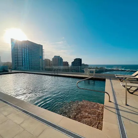 Apto. En Primera Linea De Playa *