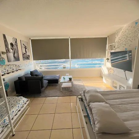 Apto. En Primera Linea De Playa