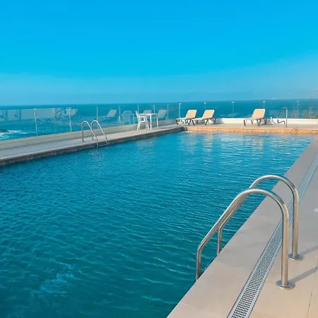 Apto. En Primera Línea De Playa Apartamento *